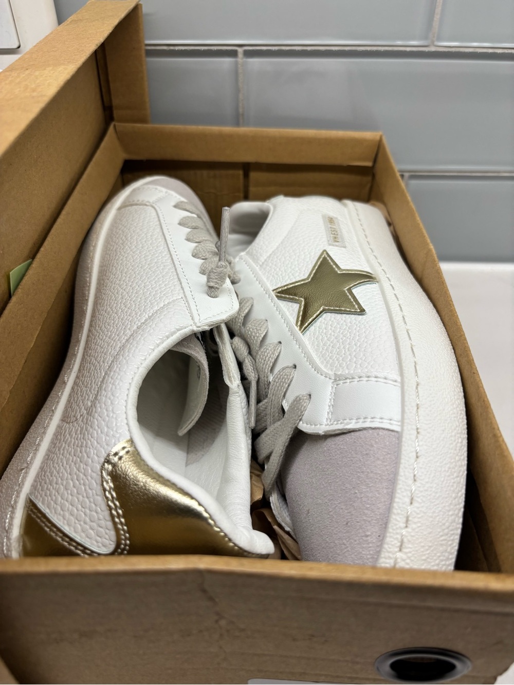 Vintage Havana White Sneakers with Light Gray Accents and Gold Star - Picture 3 of 6